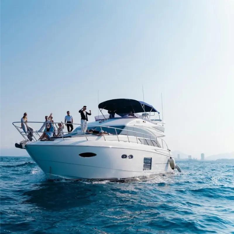 The Escape – private Yachtzeit